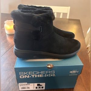 Skechers On The Go City Boots 8.5